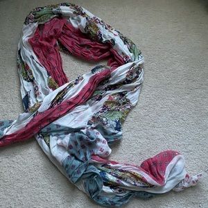 (NWOT) Cat neck scarf